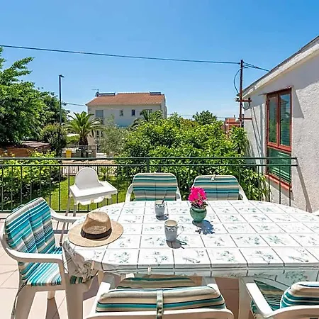 Apartman Adria *