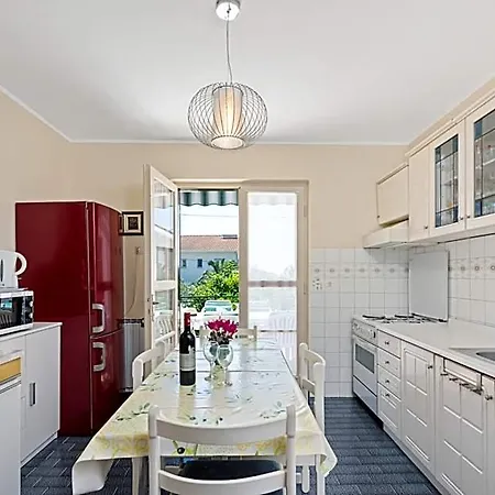 Adria Apartment *